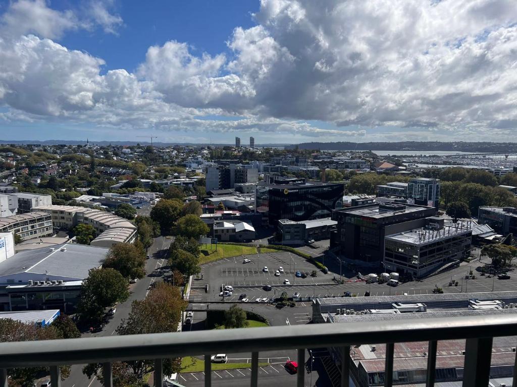 Arthur house 2 bedrooms balcony good view wifi easy parking - Resim 23