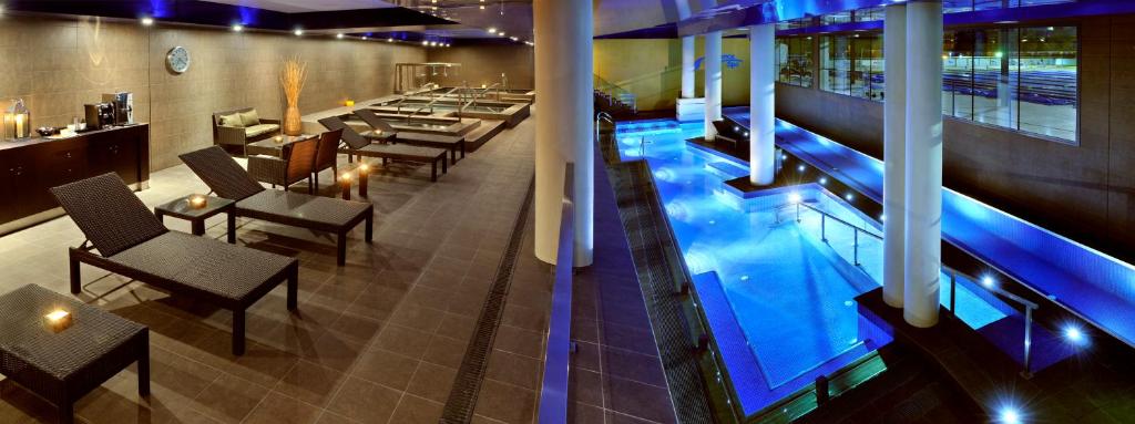 Bazén v ubytování Sant Jordi Boutique Hotel nebo v jeho okolí