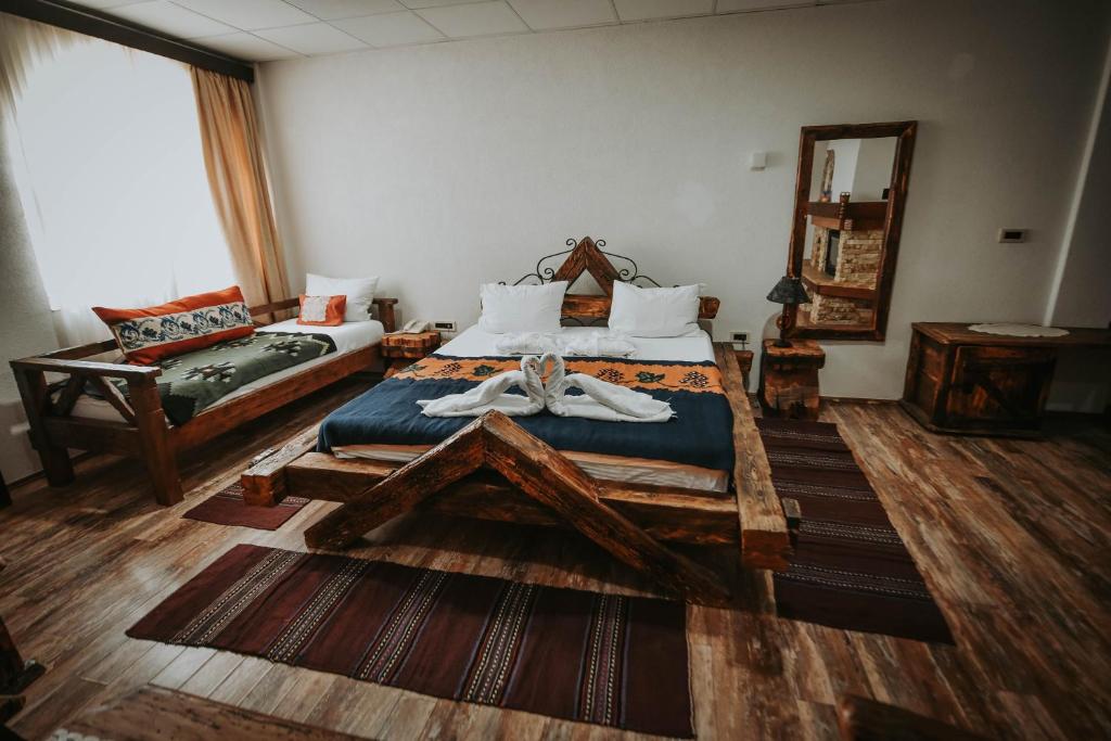 Hotel Mlavske Terme Ždrelo客房内的一张或多张床位