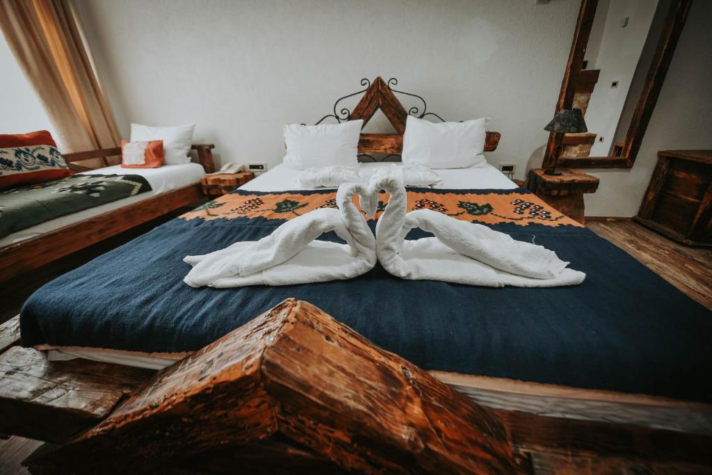 Hotel Mlavske Terme Ždrelo客房内的一张或多张床位