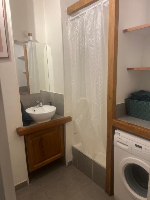 Kúpeľňa v ubytovaní Appartement quartier la Timone