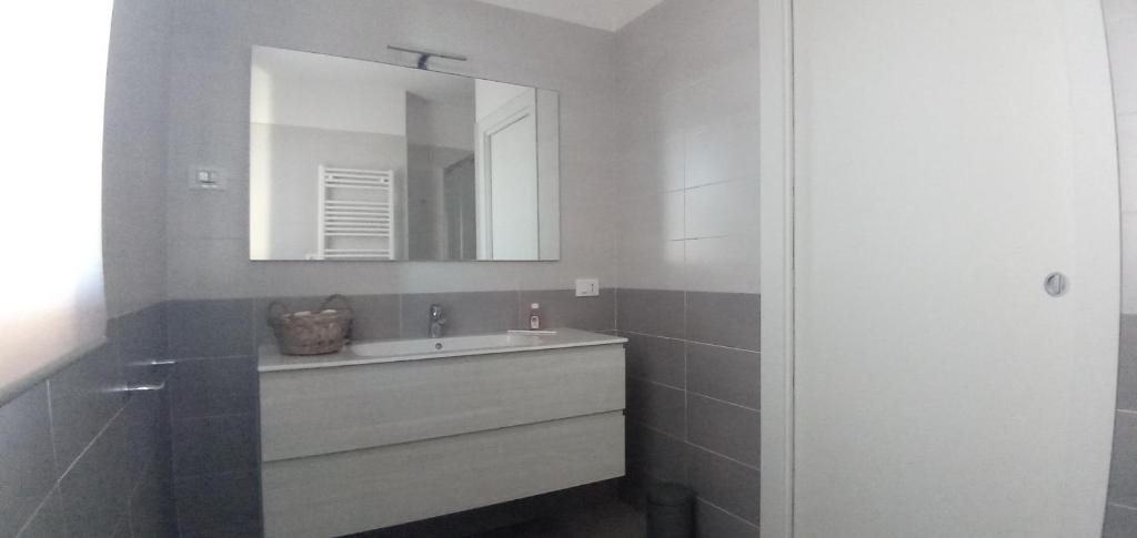 Koupelna v ubytování casa MEV è un attico in centro a Fiume Veneto