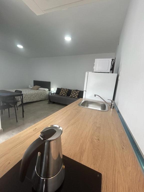 Kép Hostal Apartamentos Playa del Palo szállásáról Málagában a galériában
