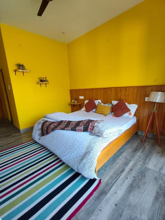 Postel nebo postele na pokoji v ubytování Flyscape
