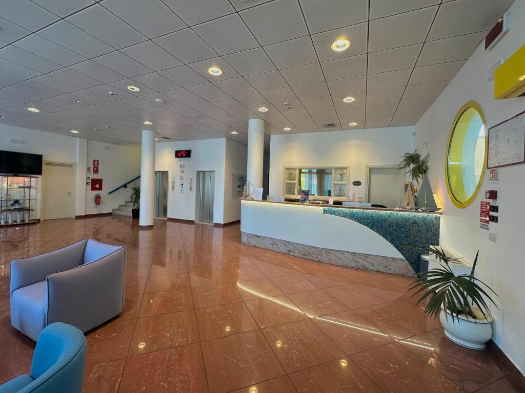 TV a/nebo společenská místnost v ubytování Hotel Santo Stefano