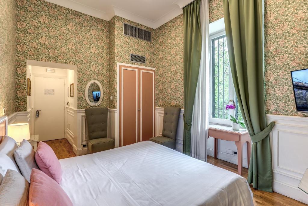 
King Room with Garden View
