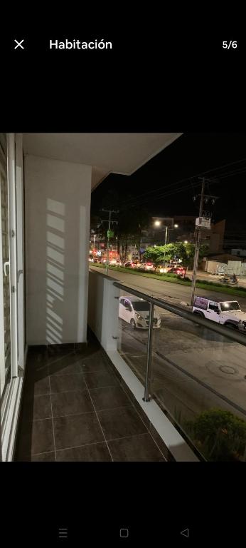 Se alquila habitación amoblada