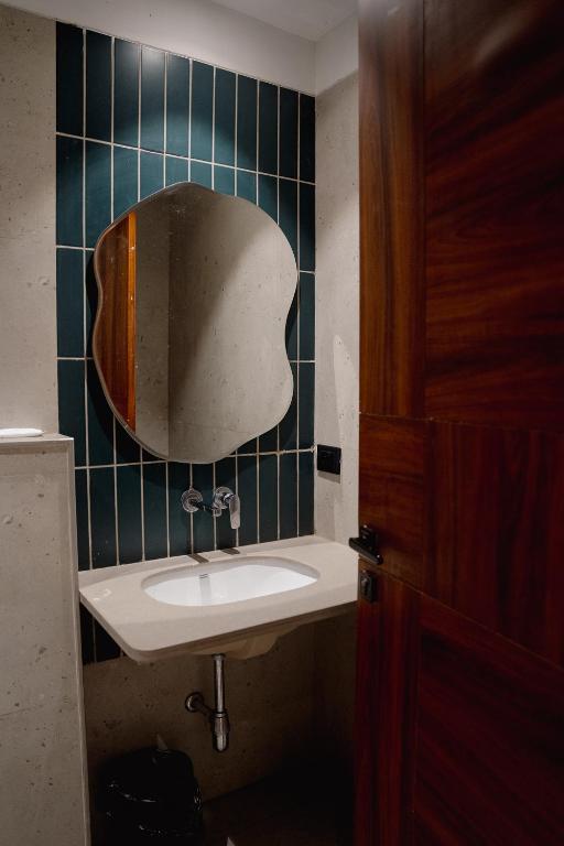 Koupelna v ubytování Kaas by Safarnama - Boutique Hotel