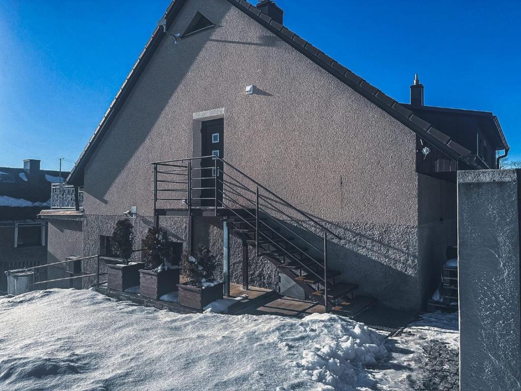 Budova, kde se apartmán nachází