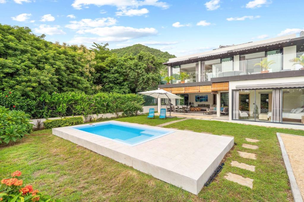 Bazén v ubytování Sublima Villa, Luxe et élégance nebo v jeho okolí