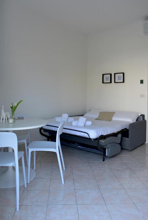 Poggio Al Lago Apartments & Rooms