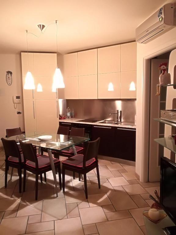Kuchyň nebo kuchyňský kout v ubytování Il Palco residence