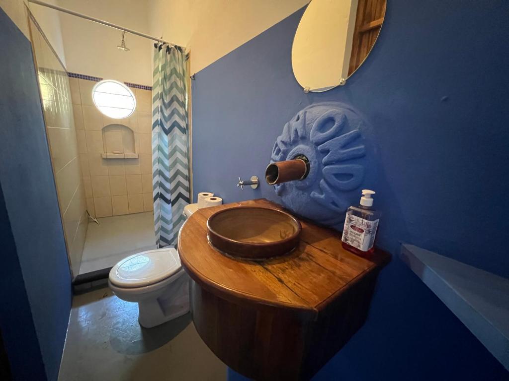 Buena Onda Backpackers - Double Room With Private Bathroom