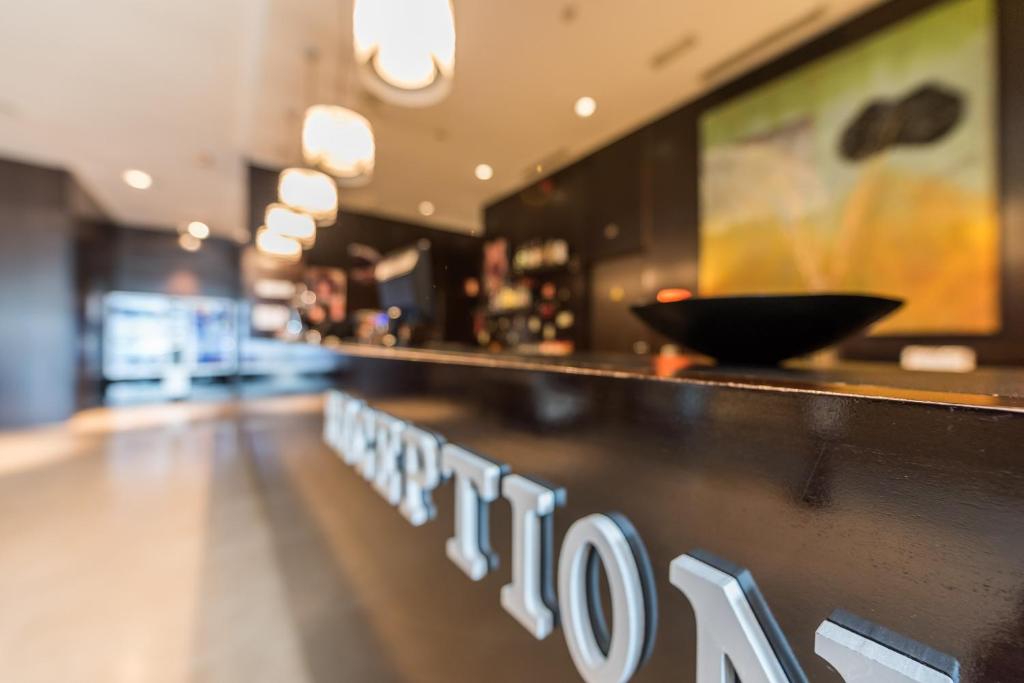 El vestíbulo o zona de recepción de Hotel Mercader