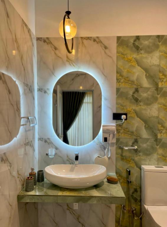 Un baño de Seeming Lodge