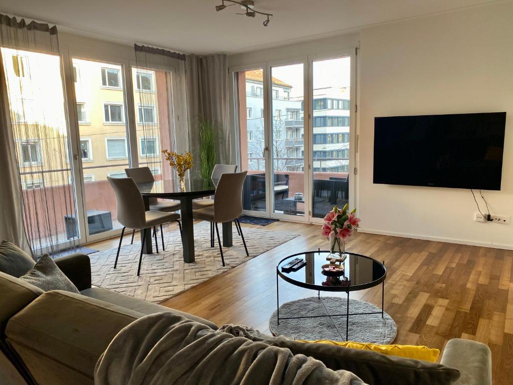 City Views Apartment am Schaffhauserplatz - Resim 5