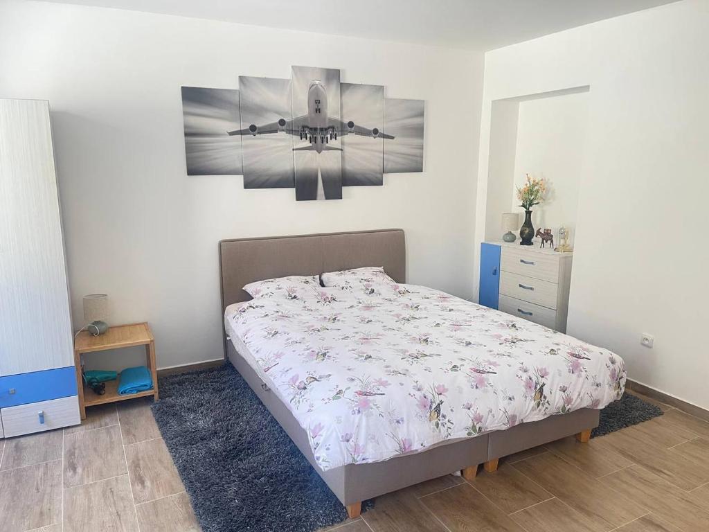 Postel nebo postele na pokoji v ubytování U Tonyho - Homestay Strakonice 1-kk