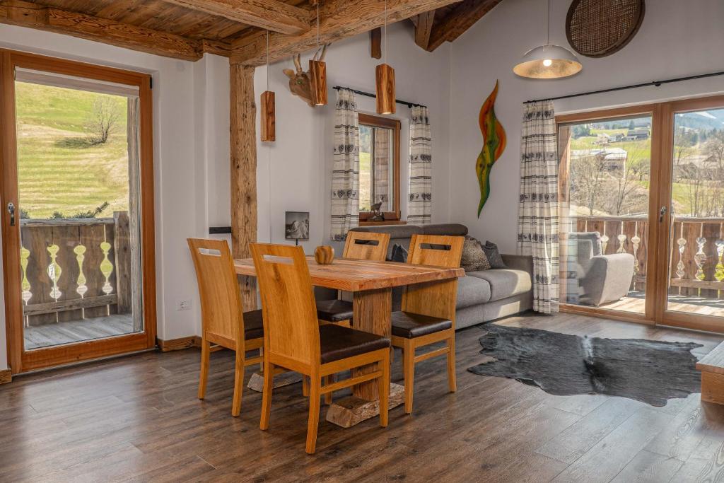 Posezení v ubytování Alpine Mountain Chalet
