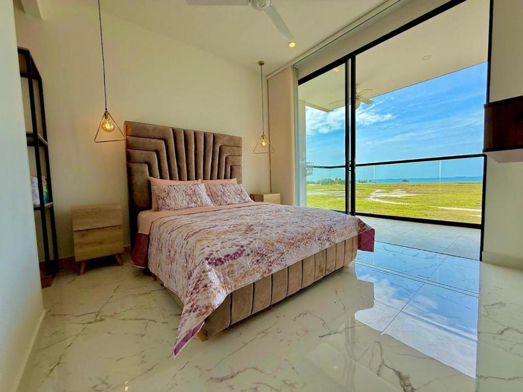 Postel nebo postele na pokoji v ubytování Moderno apartamento en salinas del mar, con vista al mar