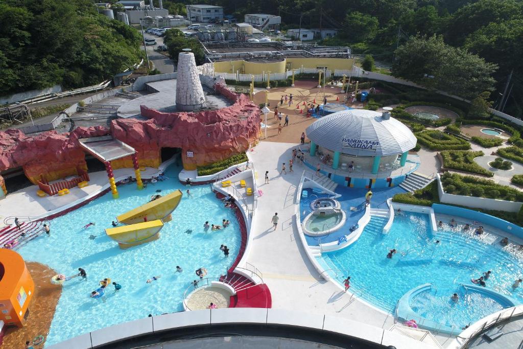 Bazén v ubytování Spa Resort Hawaiians Monolith Tower nebo v jeho okolí