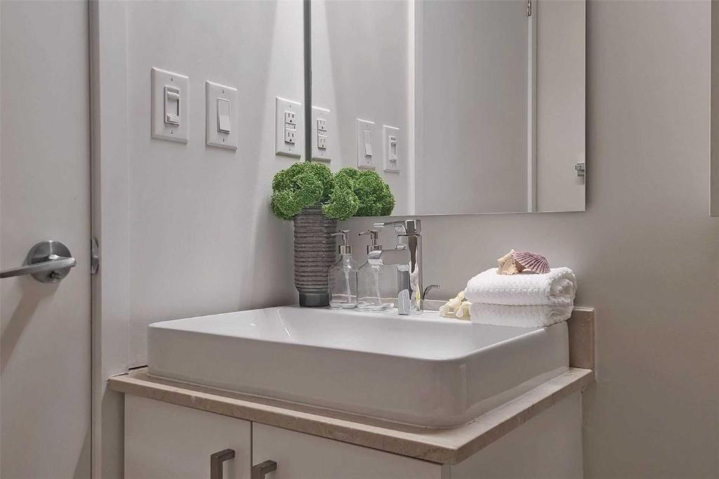 Koupelna v ubytování Downtown Deluxe Suite
