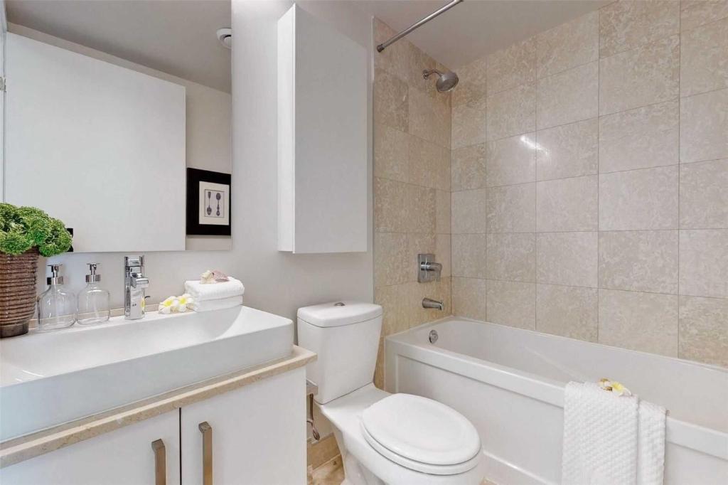 Koupelna v ubytování Downtown Deluxe Suite
