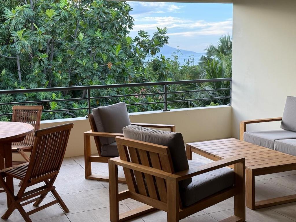 Balcone o terrazza di Arbre a pain Beach Lodge