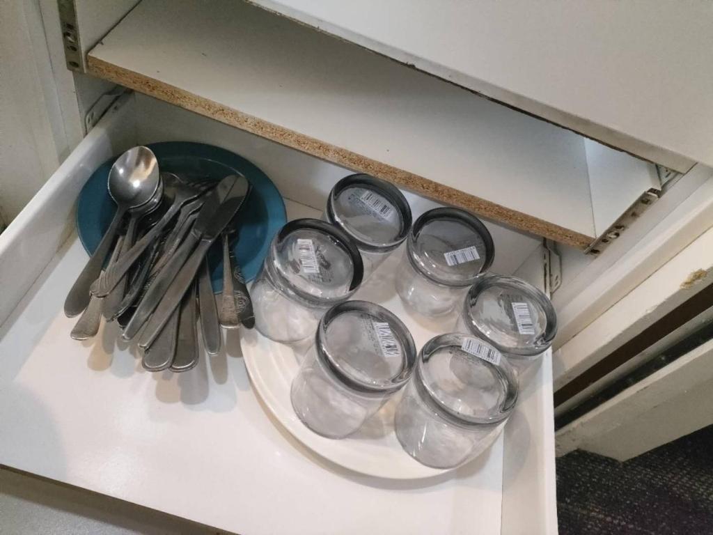 3 Double Beds and 1 Single Bed and 2 Double Sofa Beds in a small 2 Bedrooms Penthouse - Resim 17