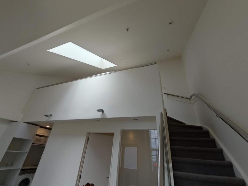 3 Double Beds and 1 Single Bed and 2 Double Sofa Beds in a small 2 Bedrooms Penthouse - Resim 30