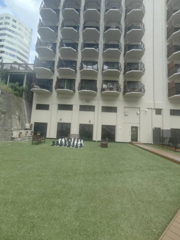 3 Double Beds and 1 Single Bed and 2 Double Sofa Beds in a small 2 Bedrooms Penthouse - Resim 38