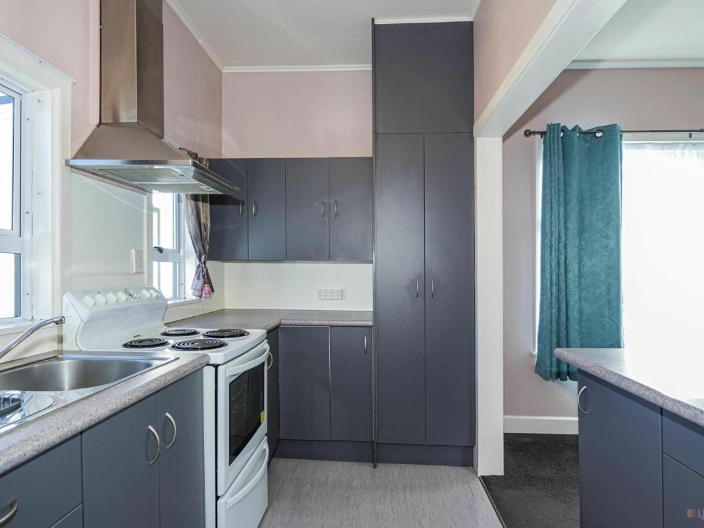 Affordable Entire Apartment - Resim 4