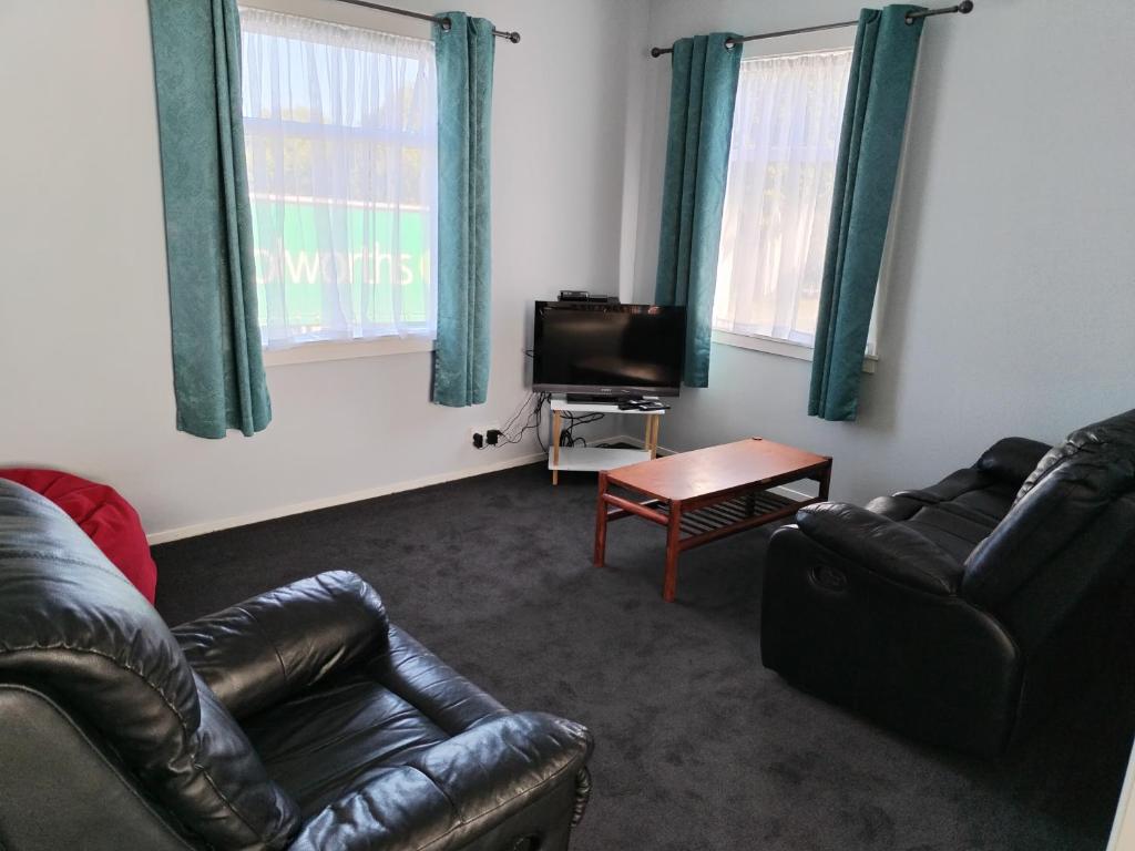 Affordable Entire Apartment - Resim 10