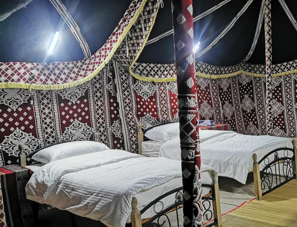 Letto o letti in una camera di Desert Wonders Camp