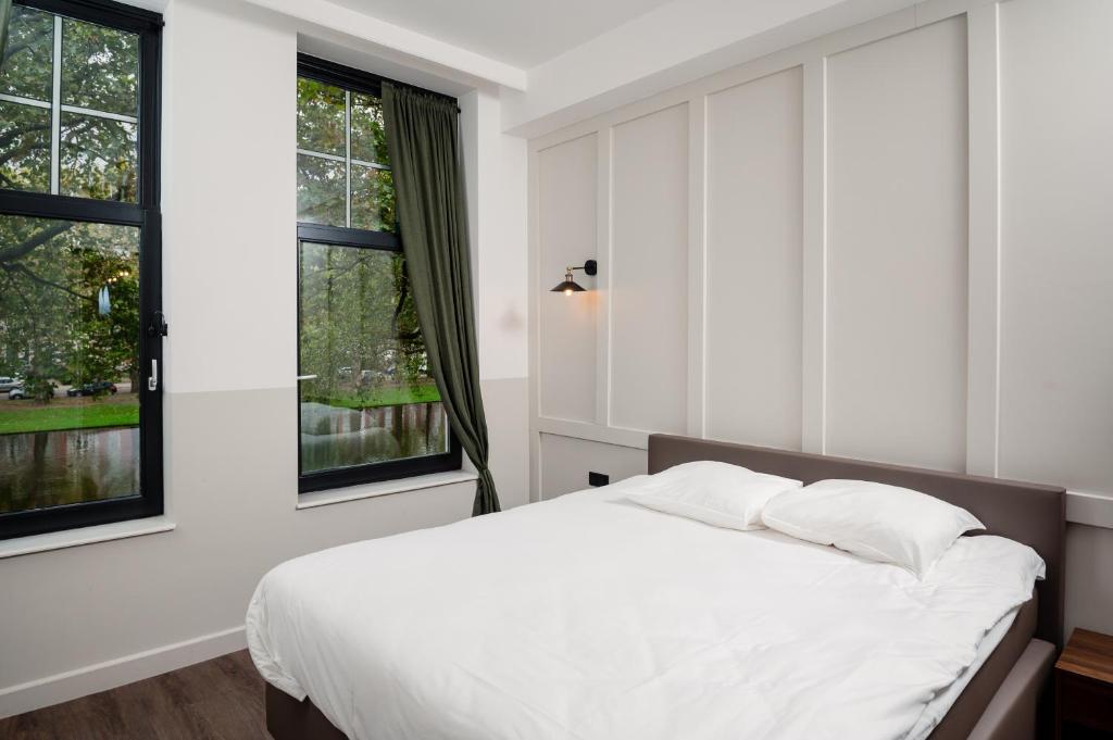 Mr.Lewis Rotterdam - Resim 14