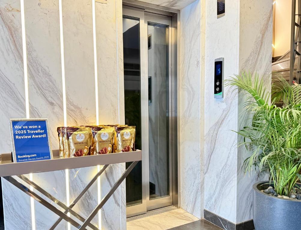 Foto de la galeria de The Prime Delhi - An Award Winning Hotel 2025 Traveller's Choice a Nova Delhi