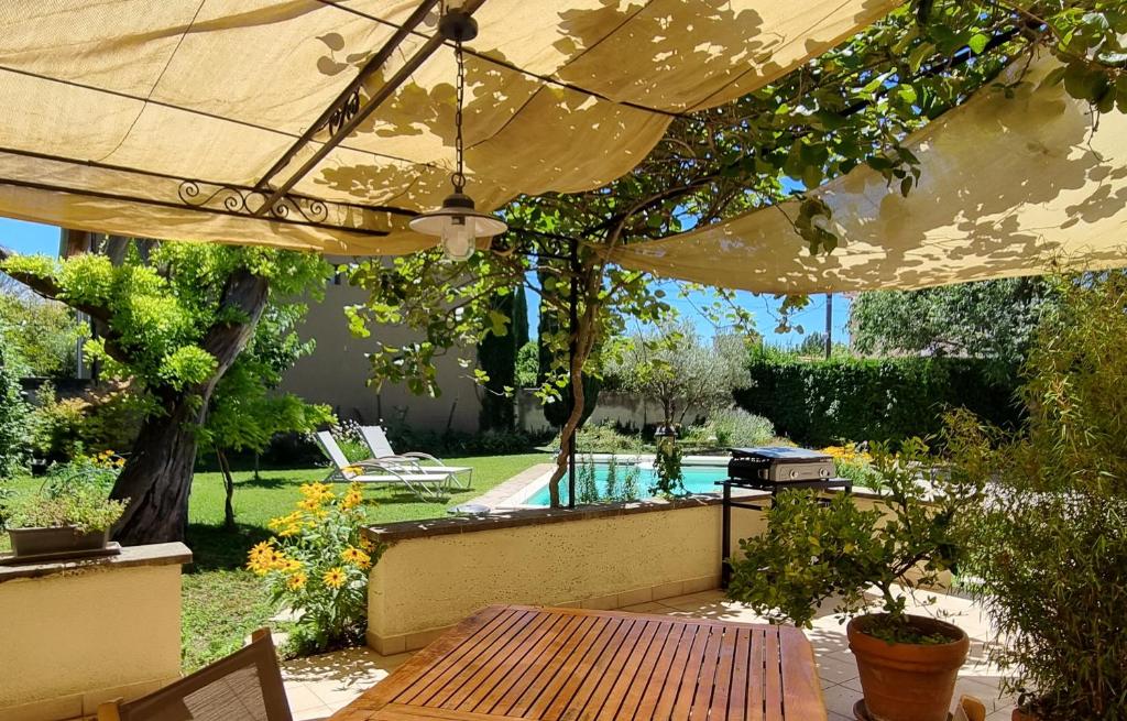 Zahrada ubytování Studio cosy en Provence