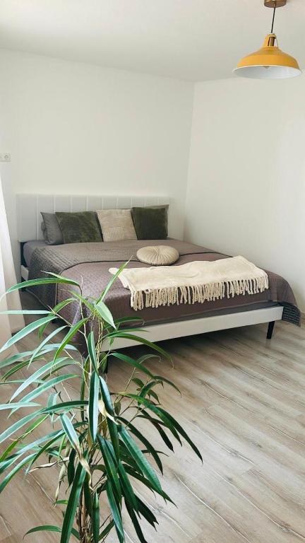 Postel nebo postele na pokoji v ubytování Guesthouse Schärding