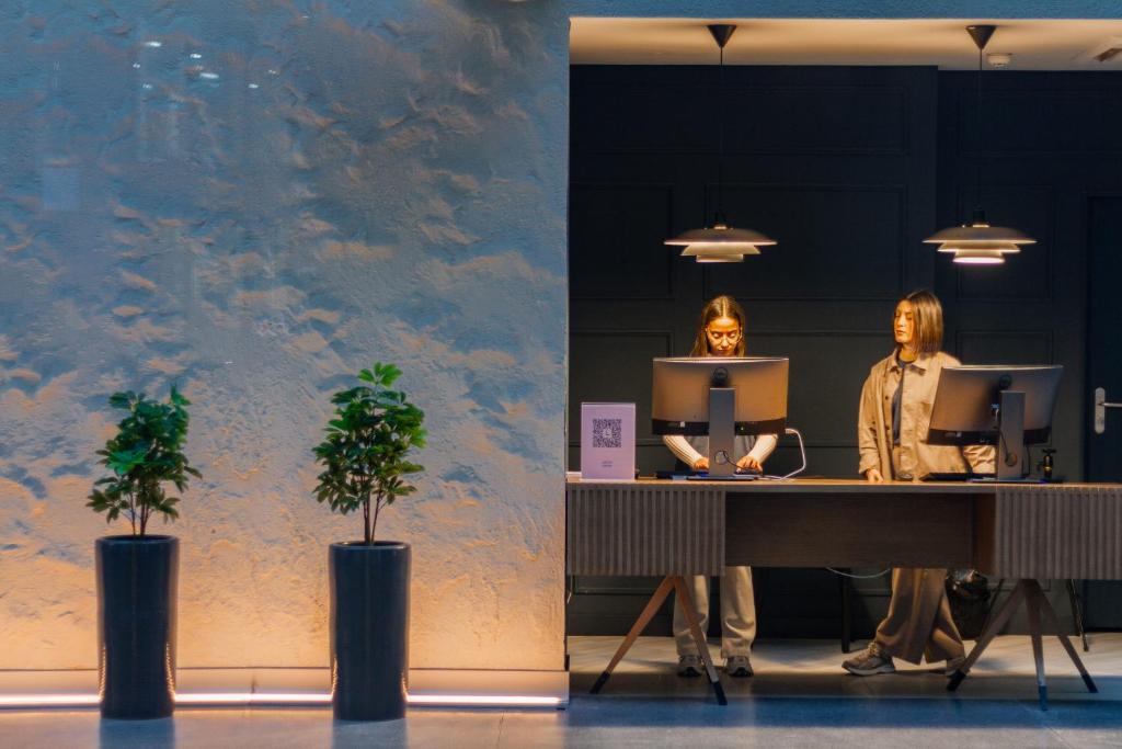 Letoh Letoh Sevilla - Resim 4