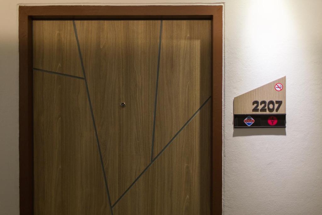 City Hotel Krabi - Resim 39