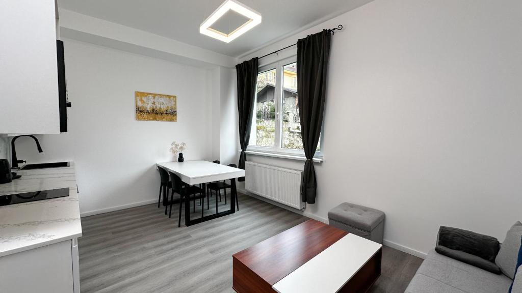 Fotografie z fotogalerie ubytování Villa Leopold - apartmánový dům v destinaci Karlovy Vary
