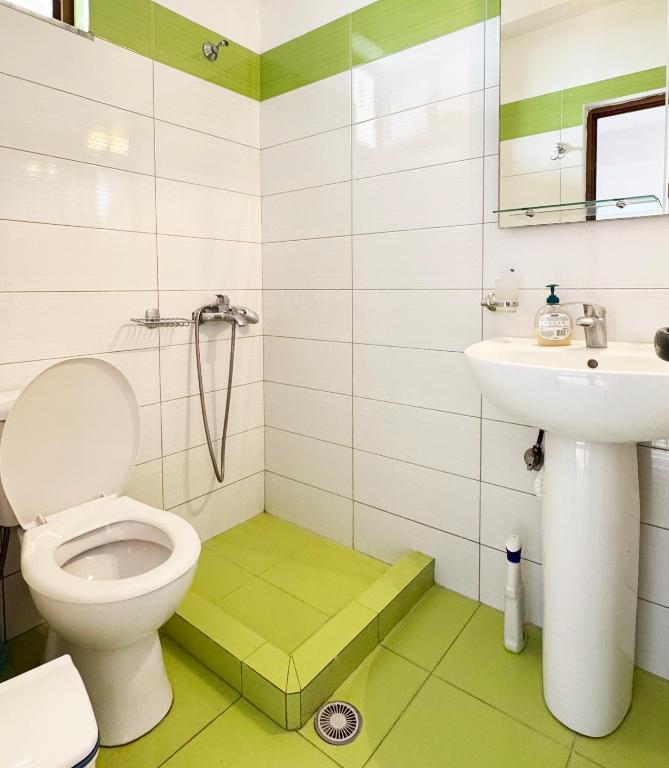 Koupelna v ubytování Antonia Rooms Qeparo