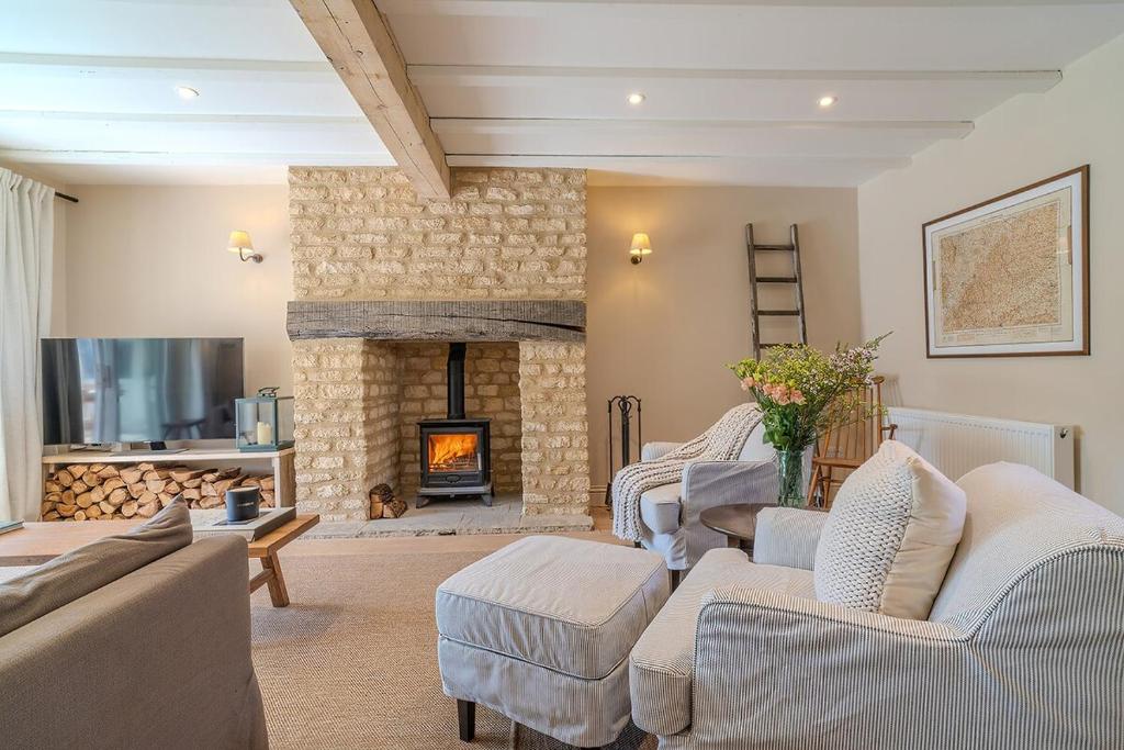 Posezení v ubytování Bloom Cottage - Cotswolds escape