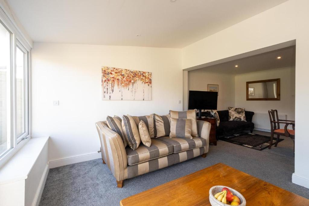 51 The Plantation - Aldeburgh Coastal Cottages 5