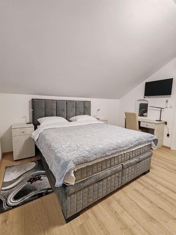 Postel nebo postele na pokoji v ubytování Rooms DM - Una