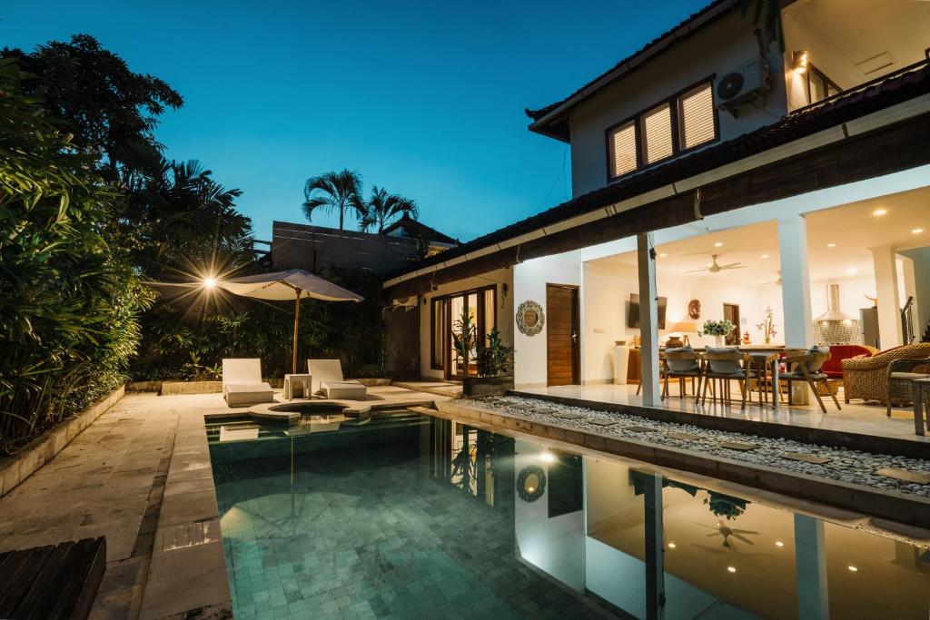 A piscina em ou perto de Sari Temuku Villa