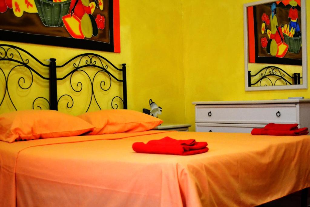 Postel nebo postele na pokoji v ubytování B&B La Corte Lecce