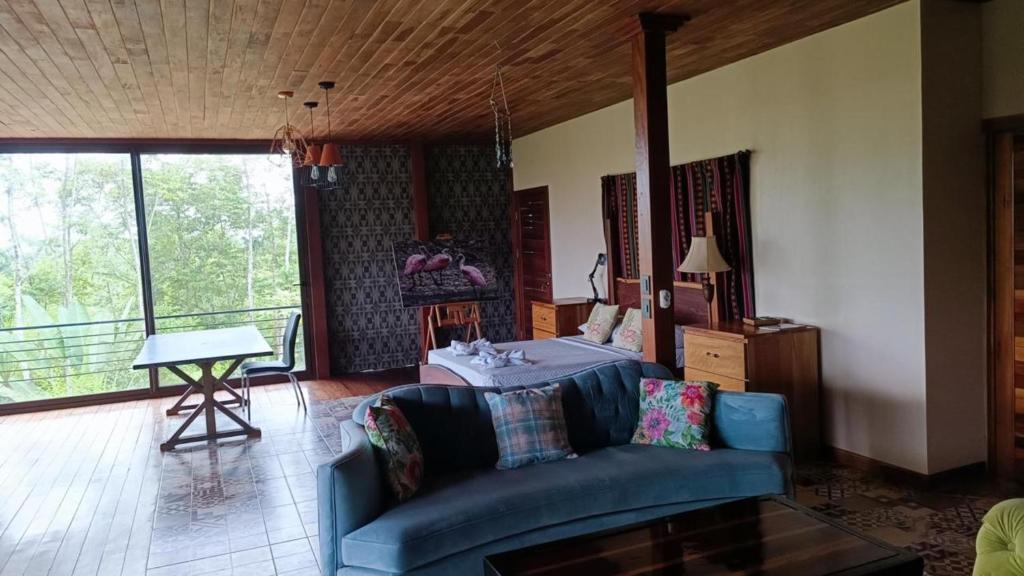 Posezení v ubytování Corcovado Private Houses-Villas-Tents-pool-rest