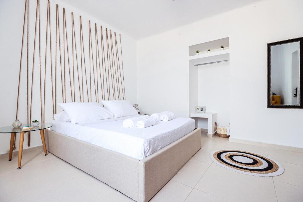 Ένα ή περισσότερα κρεβάτια σε δωμάτιο στο Studio near Paraportiani Mykonos Town