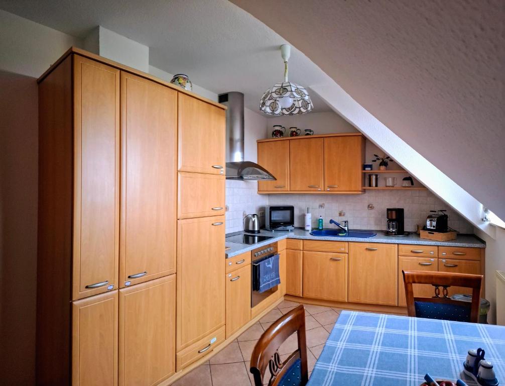 Ferienwohnung Seeblickにあるキッチンまたは簡易キッチン