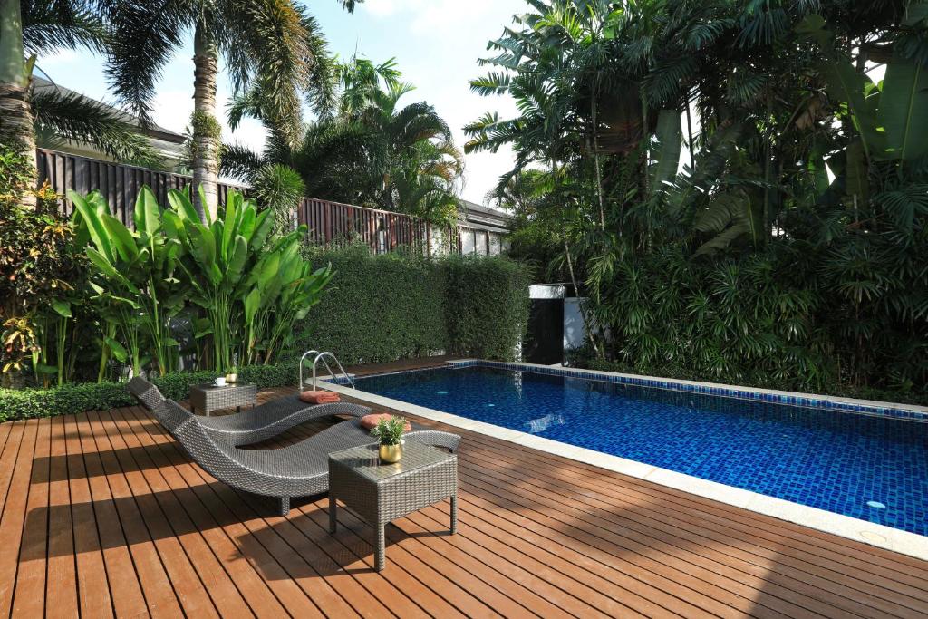 Πισίνα στο ή κοντά στο Coconut villa Phuket